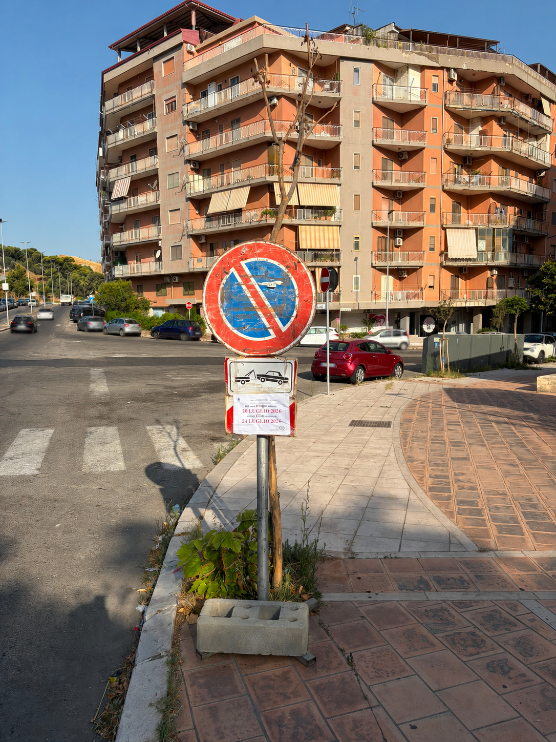 Cartello temporaneo numero 7 installato in Via Giacomo Matteotti
